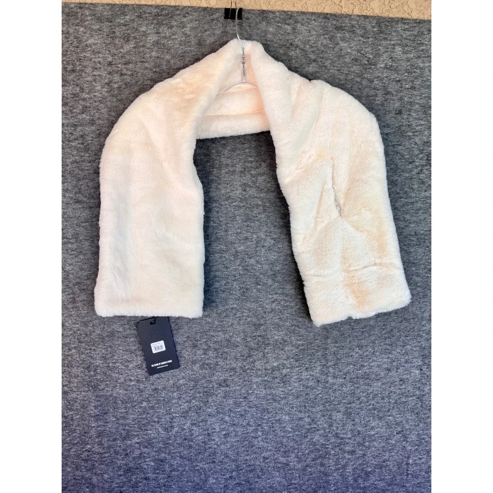 Apparis Ivory Faux Fur Scarf Vegan Pull Through Wrap Cream One Size NWT